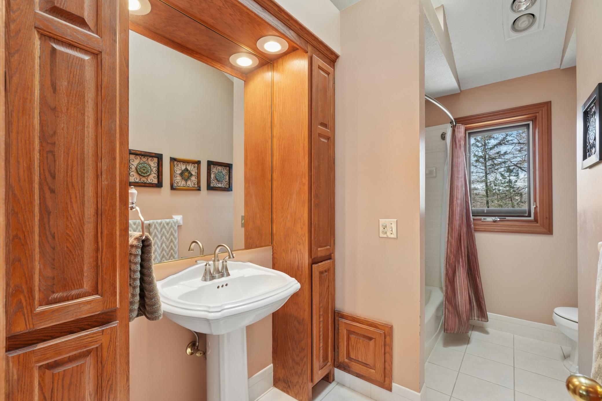 1438 Kings Wood Road Eagan, MN 55122 - Photo 26 of 50