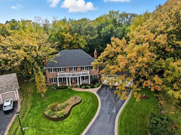 $825,000 | 1438 Kings Wood Road, Eagan, MN 55122