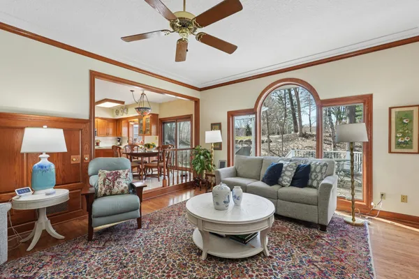 $825,000 | 1438 Kings Wood Road, Eagan, MN 55122