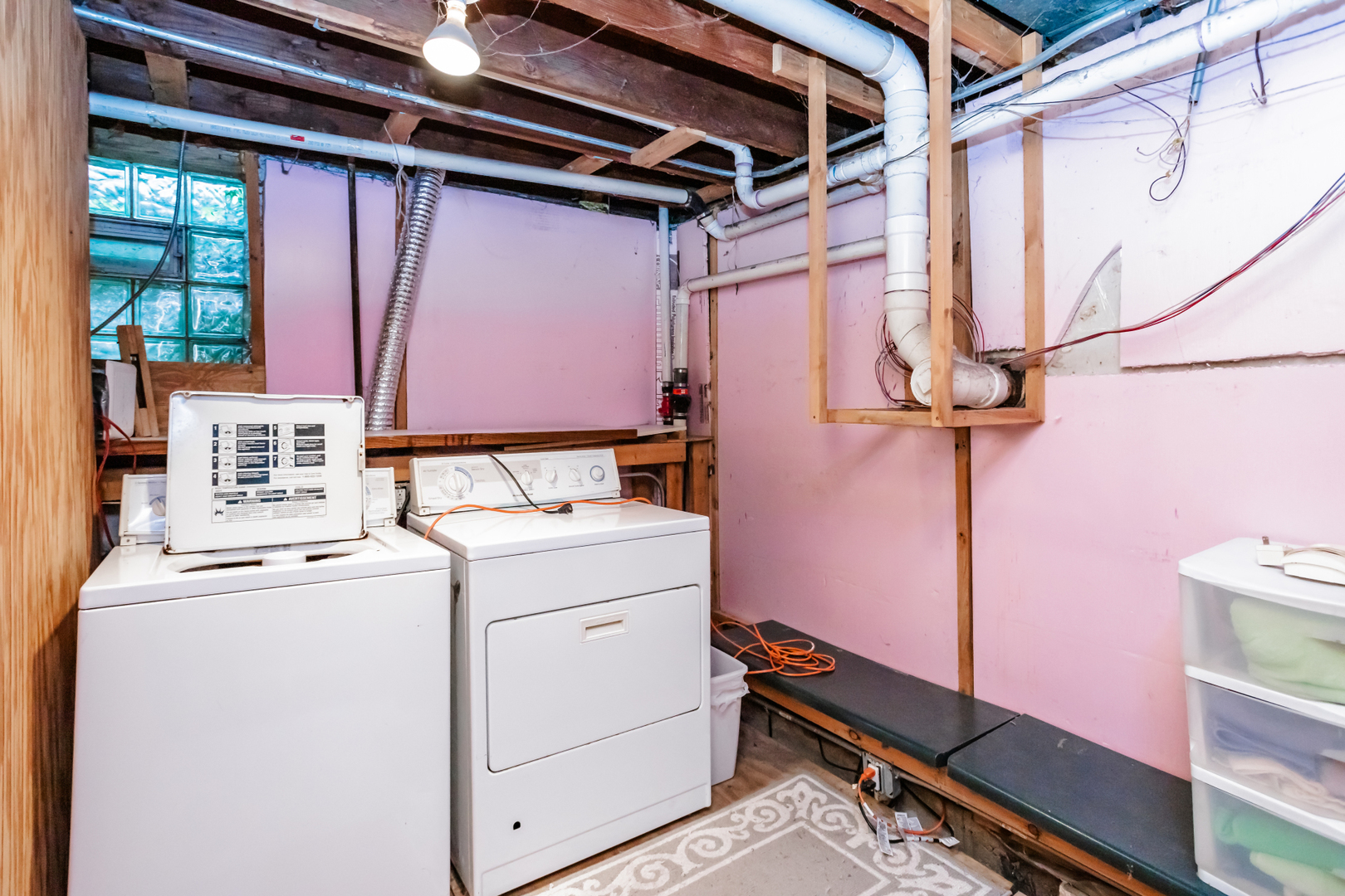 15W271 91st Street Burr Ridge, IL 60527 - Photo 21 of 30 a utility room with dryer and washer