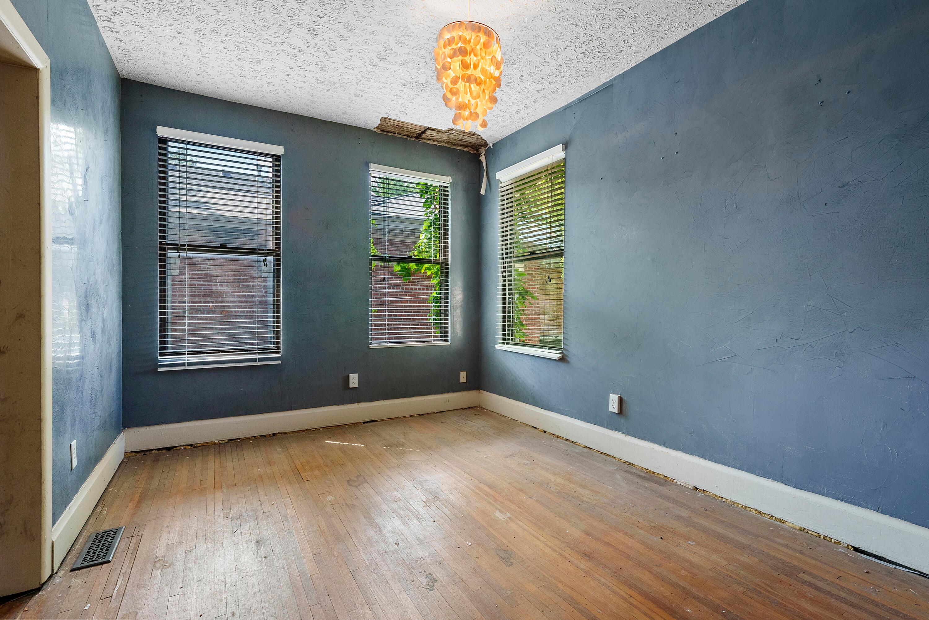 1448 Bryden Road Columbus, OH 43205 - Photo 14 of 65 DSC06154