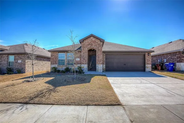 $2,195 | 2912 Wooten Trail, Royse City, TX 75189