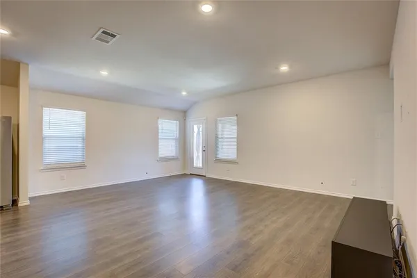 $2,195 | 2912 Wooten Trail, Royse City, TX 75189