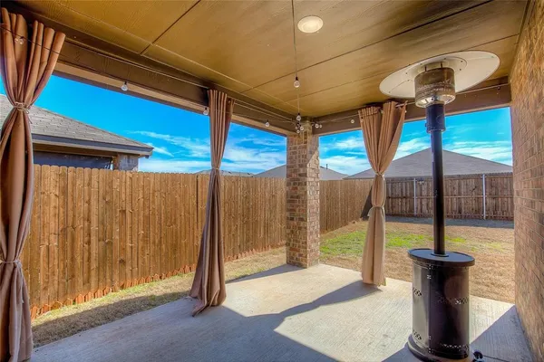 $2,195 | 2912 Wooten Trail, Royse City, TX 75189