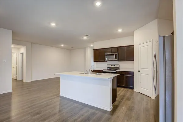 $2,195 | 2912 Wooten Trail, Royse City, TX 75189