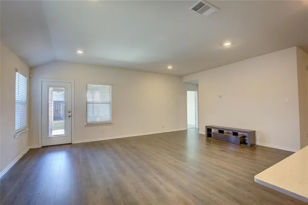 $2,195 | 2912 Wooten Trail, Royse City, TX 75189