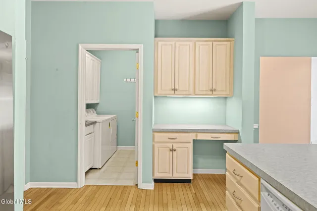 $465,000 | 47 Oakmont Street, Niskayuna, NY 12309