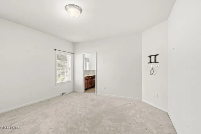 $465,000 | 47 Oakmont Street, Niskayuna, NY 12309