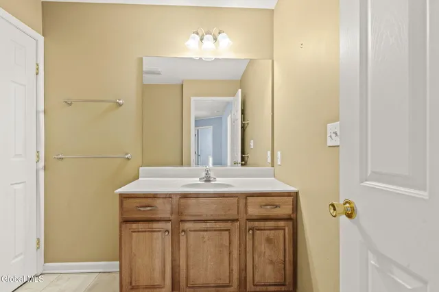 $465,000 | 47 Oakmont Street, Niskayuna, NY 12309