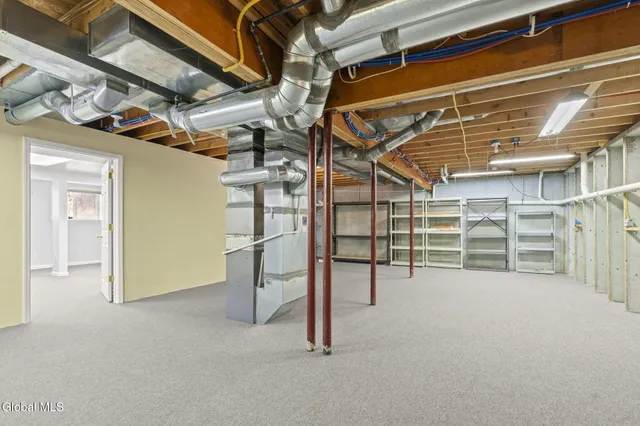 $465,000 | 47 Oakmont Street, Niskayuna, NY 12309