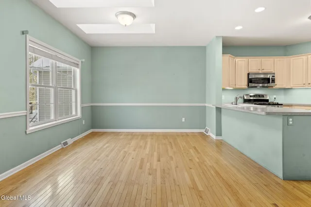 $465,000 | 47 Oakmont Street, Niskayuna, NY 12309