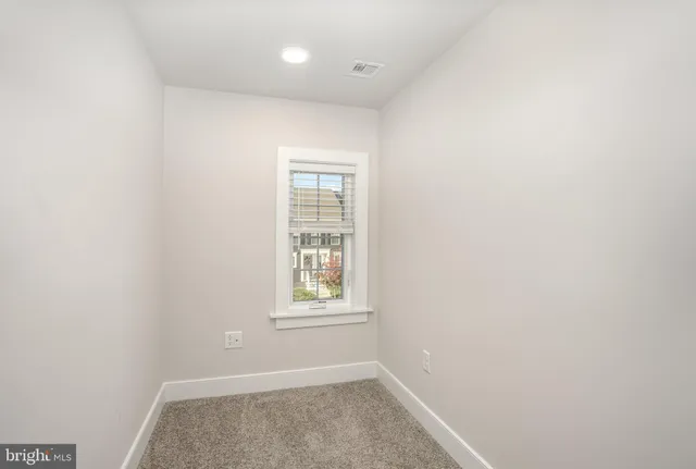 $2,370 | 3119 Herr Street, Mechanicsburg, PA 17055