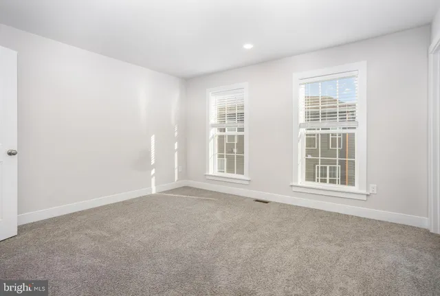 $2,370 | 3119 Herr Street, Mechanicsburg, PA 17055