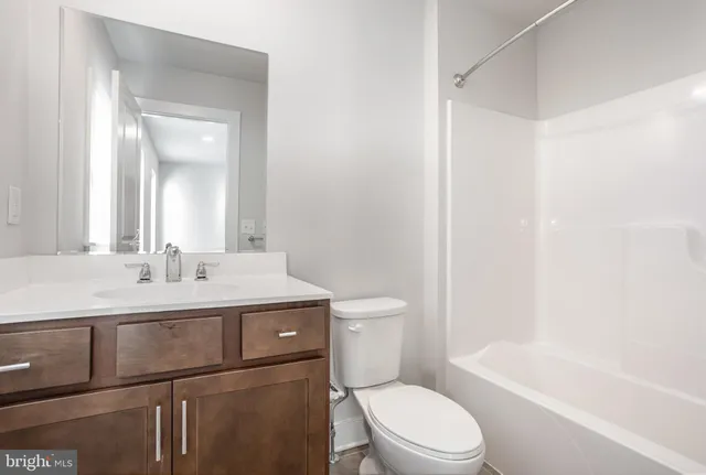 $2,370 | 3119 Herr Street, Mechanicsburg, PA 17055