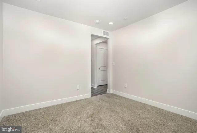 $2,370 | 3119 Herr Street, Mechanicsburg, PA 17055