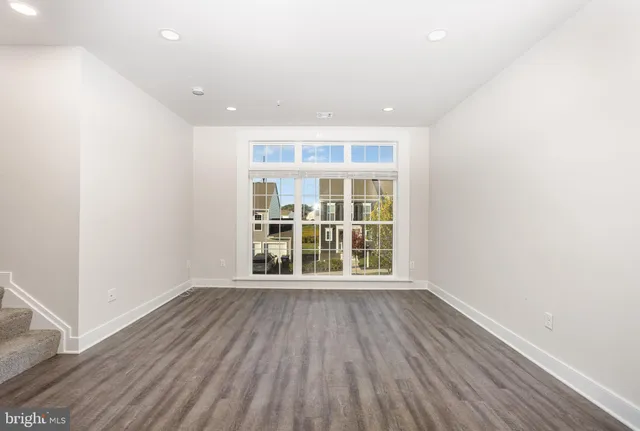 $2,370 | 3119 Herr Street, Mechanicsburg, PA 17055