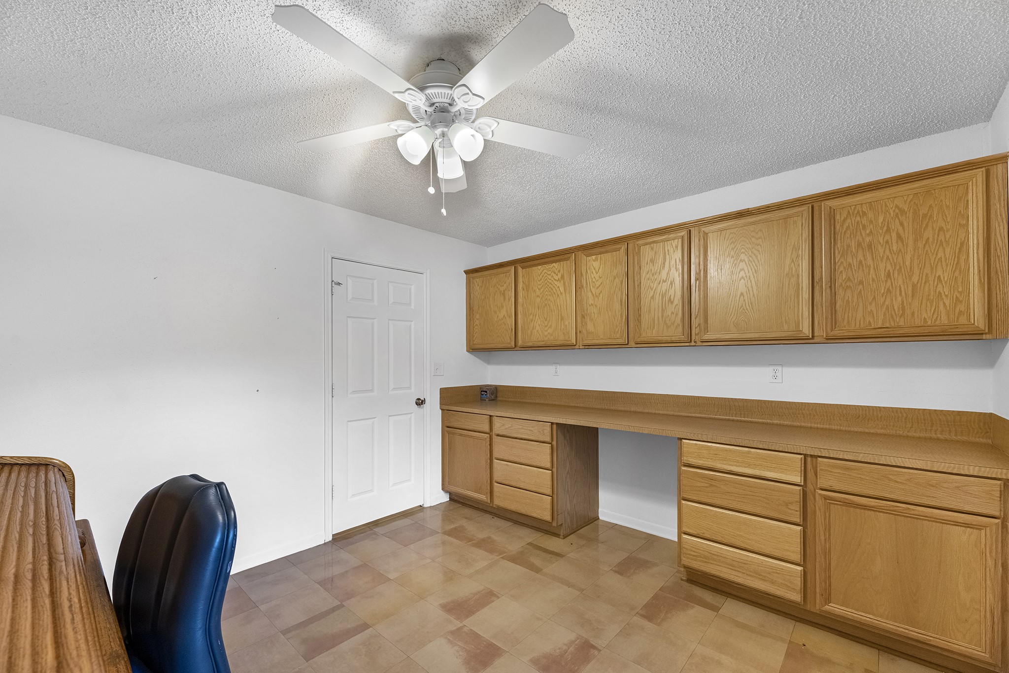 7315 Pine Street Manvel, TX 77578 - Photo 46 of 50 a view of kitchen with cabinets