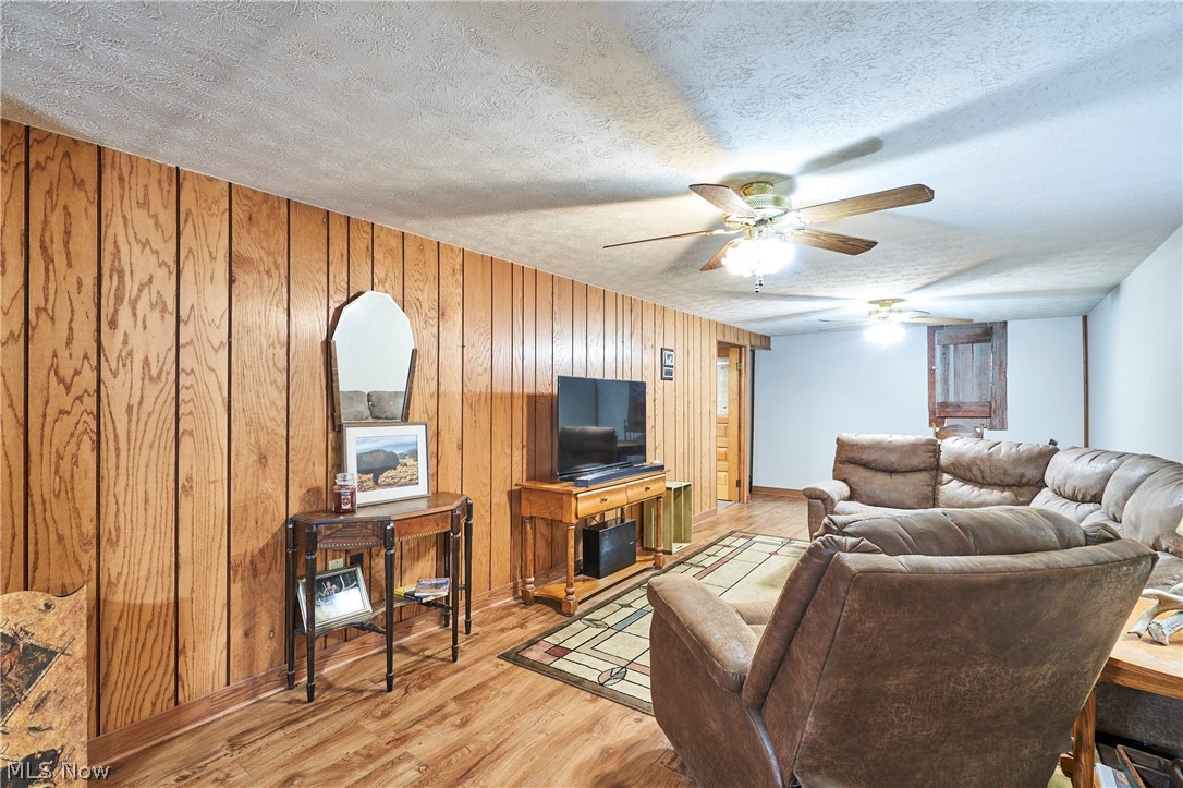 1865 Hartville Road Mogadore, OH 44260 - Photo 15 of 28