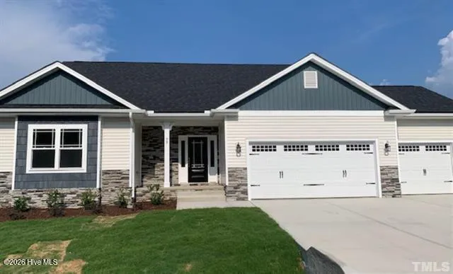 $405,750 | 823 Hidden Brg Drive, Jacksonville, NC 28546