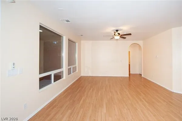 $2,595 | 11768 Del Sur Avenue, Las Vegas, NV 89138