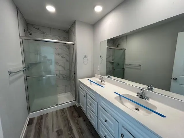 $335,000 | 9711 220th Street, Peculiar, MO 64078