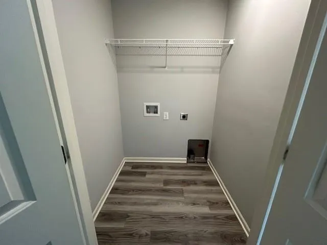 $335,000 | 9711 220th Street, Peculiar, MO 64078