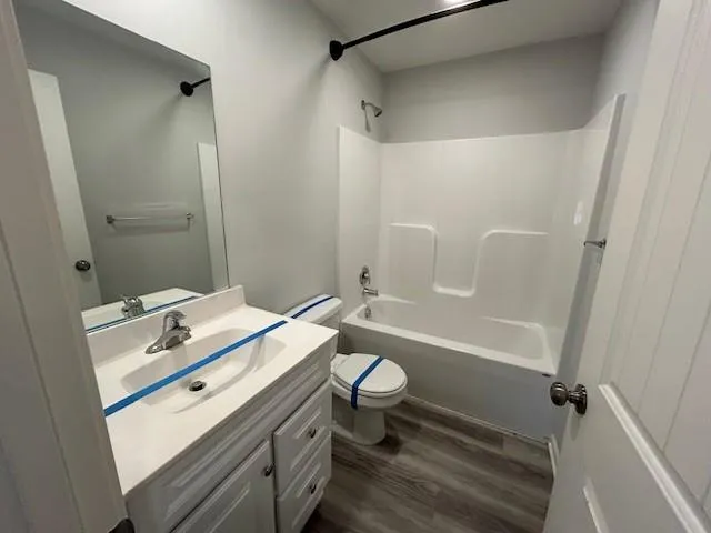 $335,000 | 9711 220th Street, Peculiar, MO 64078