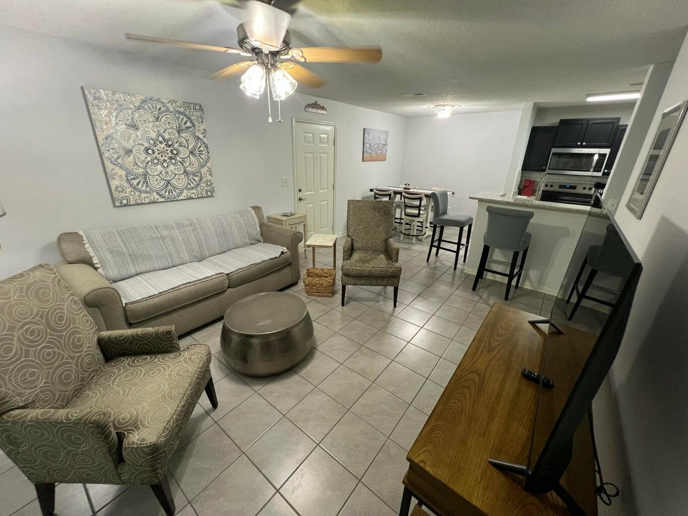 2011 North Highway 17, Unit 1600M Mount Pleasant, SC 29466 - Photo 2 of 15 20250802182747395769000000-o