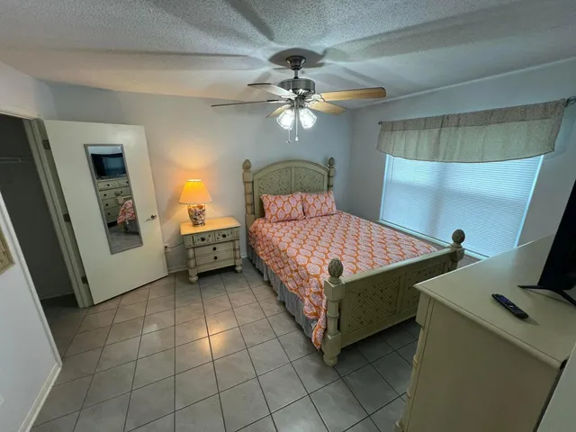 $1,900 | 2011 North Highway 17, Unit 1600M, Mount Pleasant, SC 29466