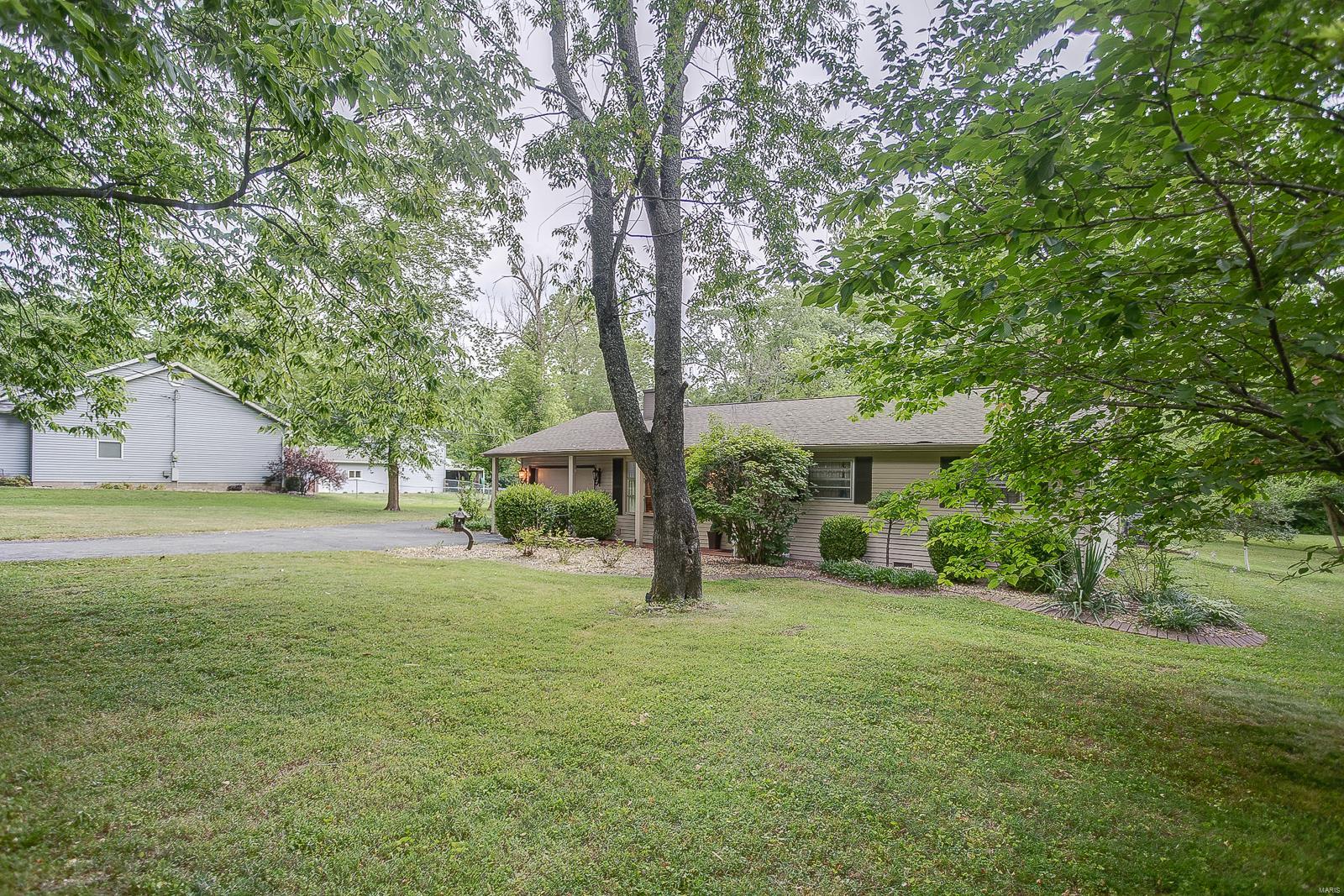238 Linden Drive Shiloh, IL 62221 - Photo 19 of 27