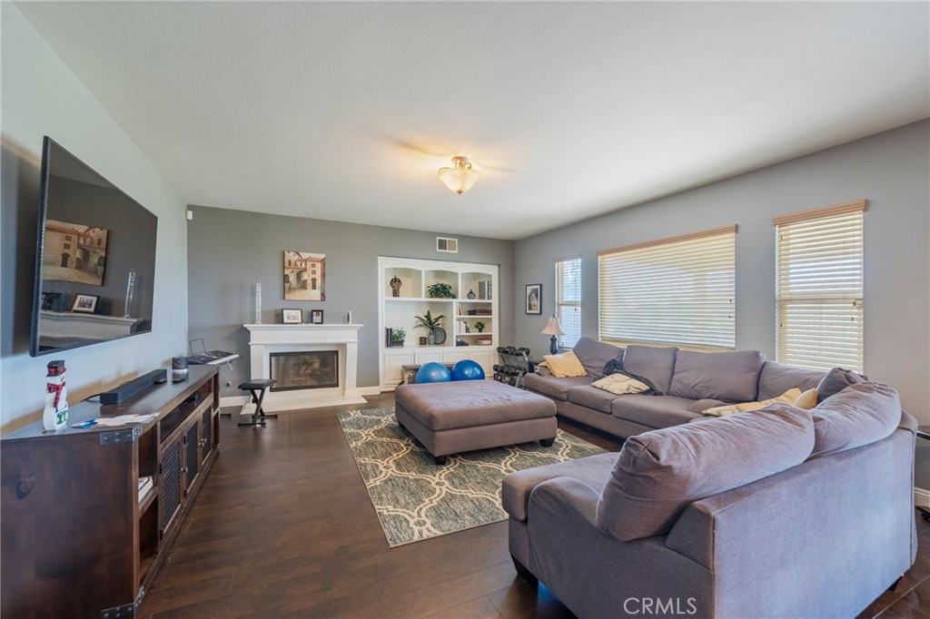 17073 Spring Canyon Place Riverside, CA 92503 - Photo 13 of 43