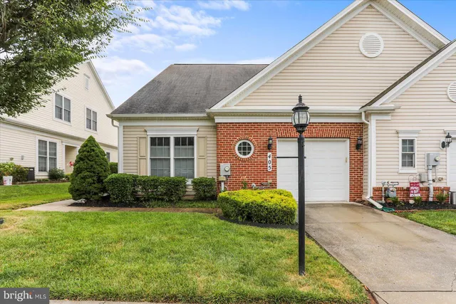$375,900 | 405 Clubside Drive, Unit 303, Taneytown, MD 21787