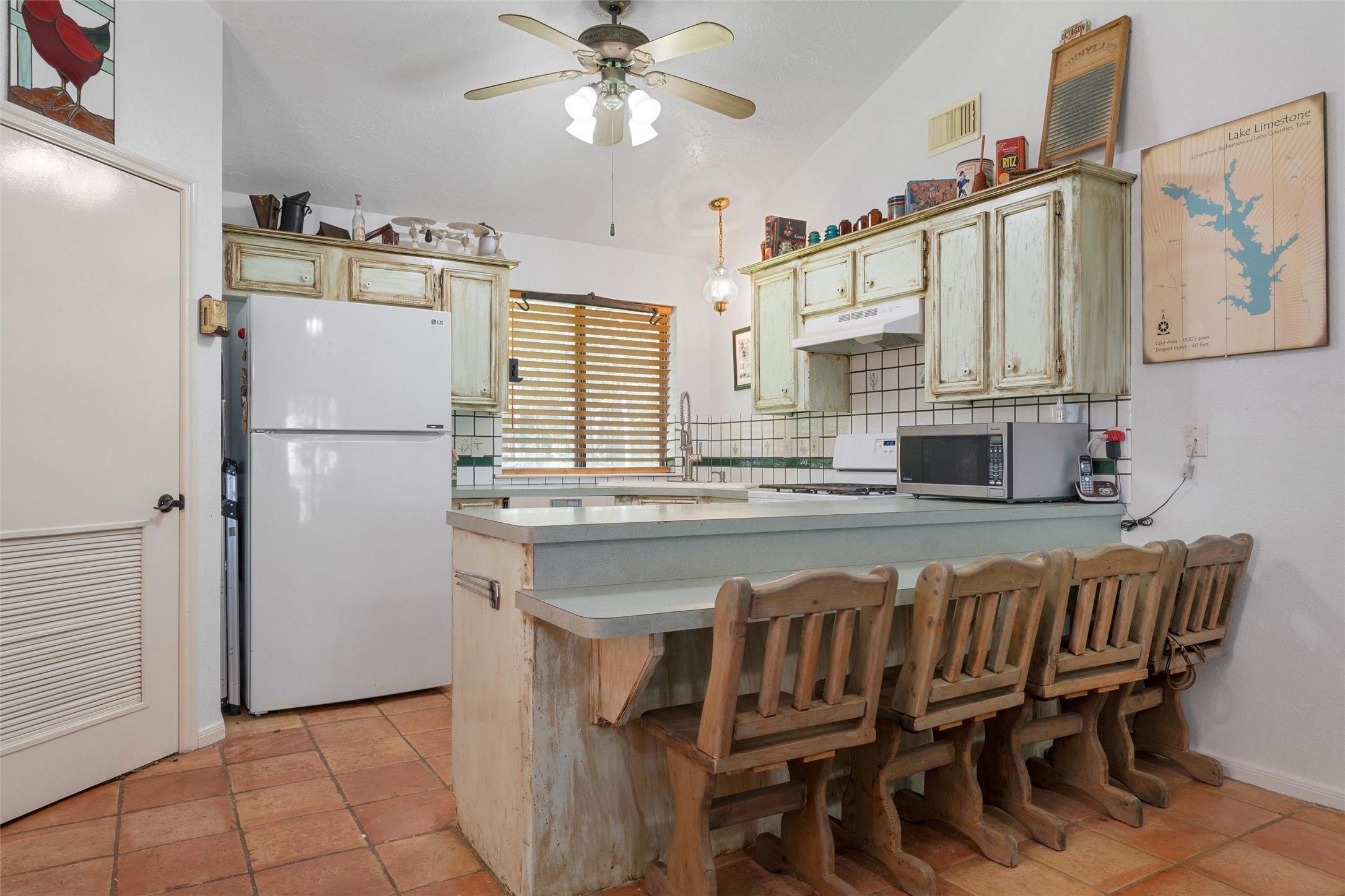 299 Lcr 763 Groesbeck, TX 76642 - Photo 15 of 48