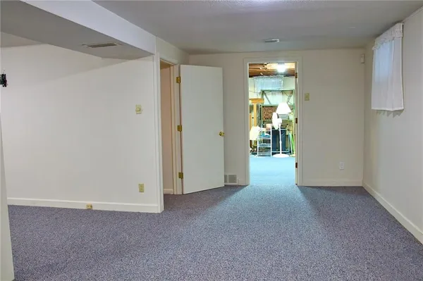 $173,000 | 3101 Southwest 30th Street, Topeka, KS 66614