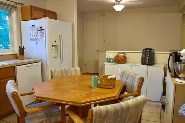 $173,000 | 3101 Southwest 30th Street, Topeka, KS 66614