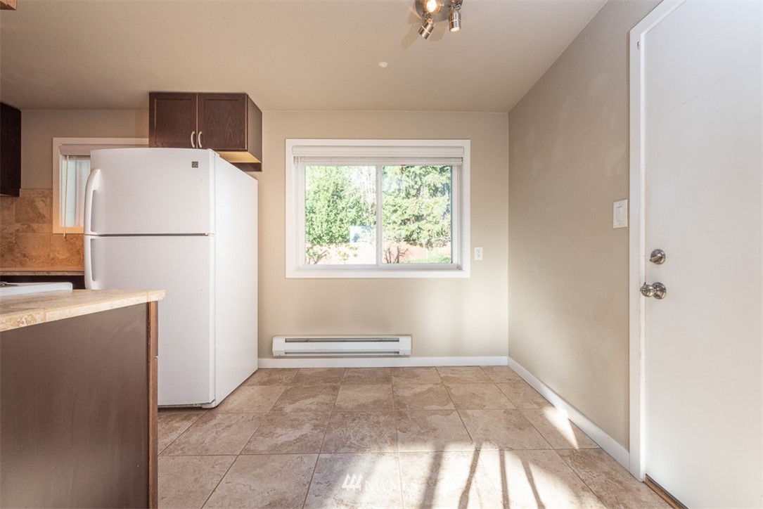 3616 Northeast 6th Street Renton, WA 98056 - Photo 11 of 26