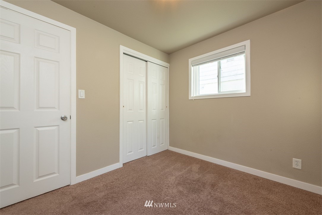 3616 Northeast 6th Street Renton, WA 98056 - Photo 12 of 26