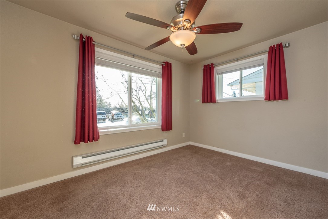 3616 Northeast 6th Street Renton, WA 98056 - Photo 14 of 26