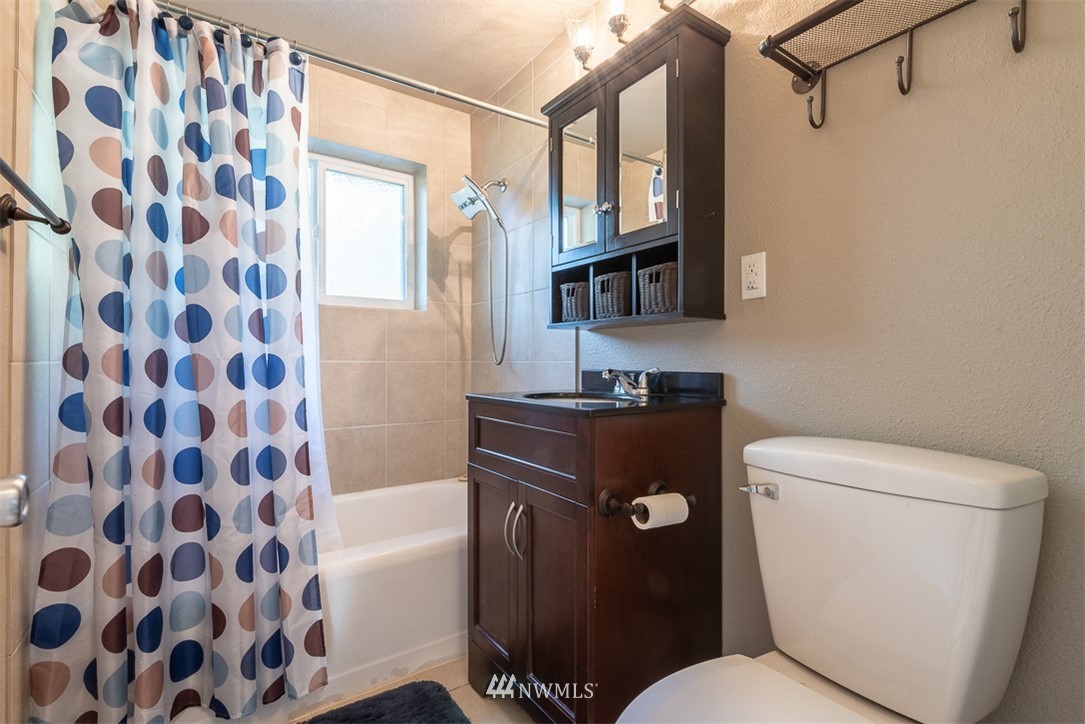 3616 Northeast 6th Street Renton, WA 98056 - Photo 15 of 26