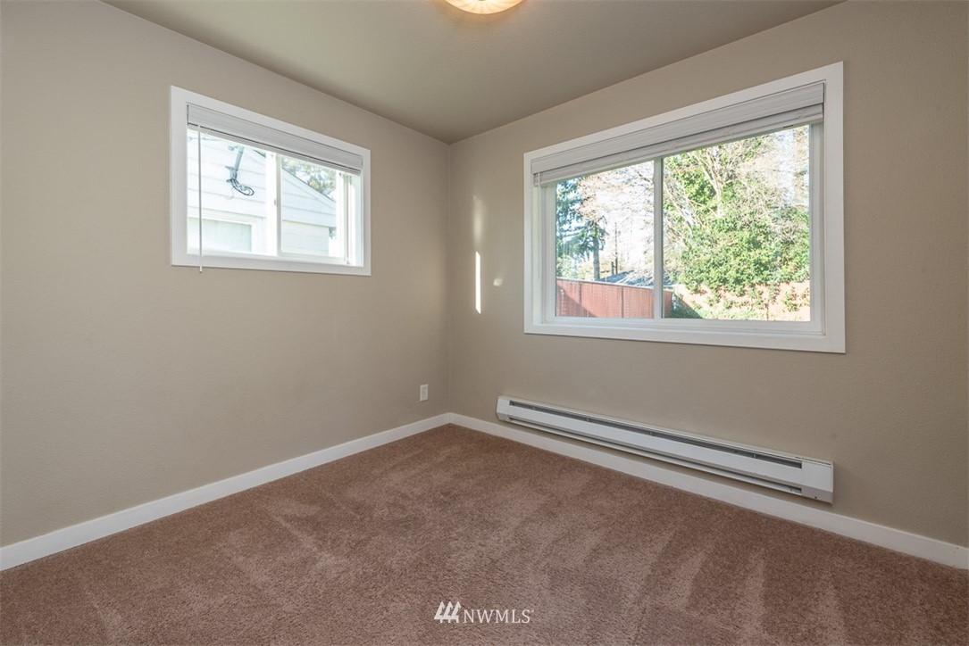 3616 Northeast 6th Street Renton, WA 98056 - Photo 16 of 26