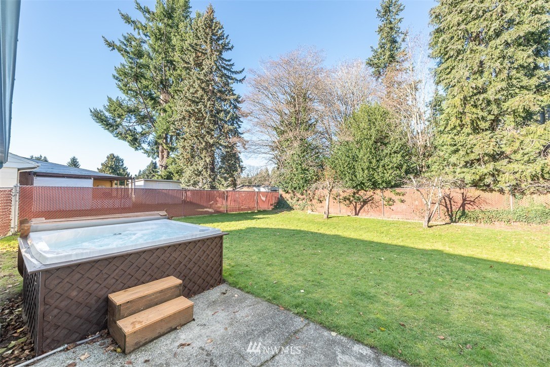 3616 Northeast 6th Street Renton, WA 98056 - Photo 18 of 26