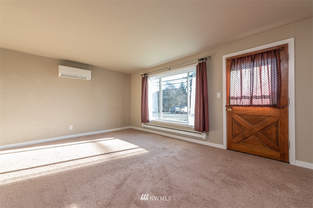 3616 Northeast 6th Street Renton, WA 98056 - Photo 6 of 26
