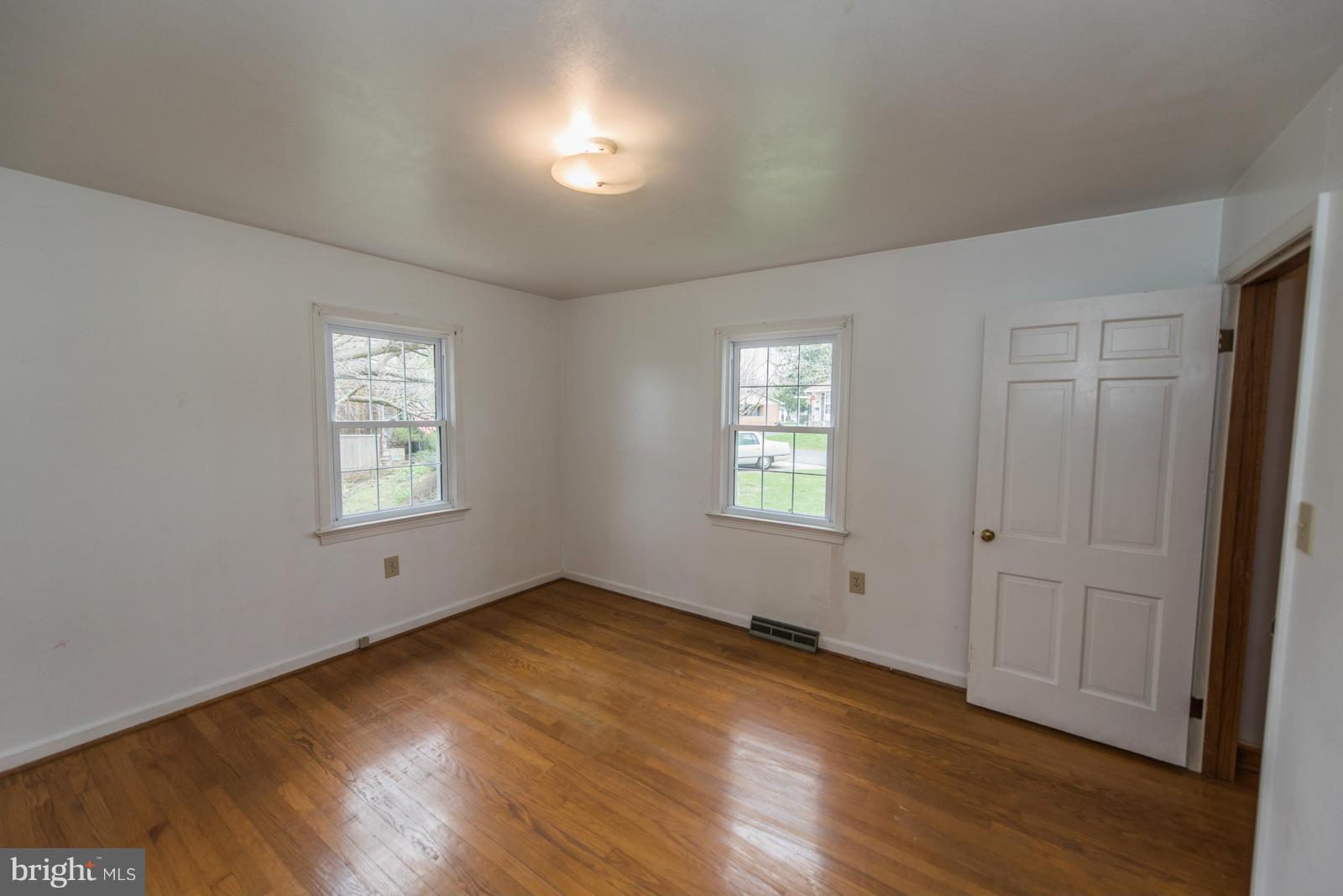 12 Spring Street Luray, VA 22835 - Photo 21 of 30 Bedroom