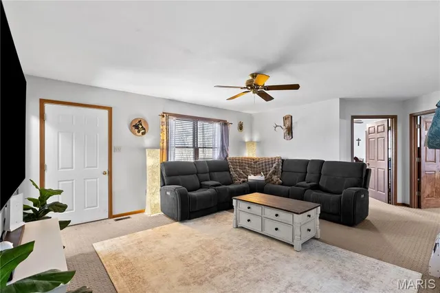 $650,000 | 346 Gouldman Road, Montgomery City, MO 63361