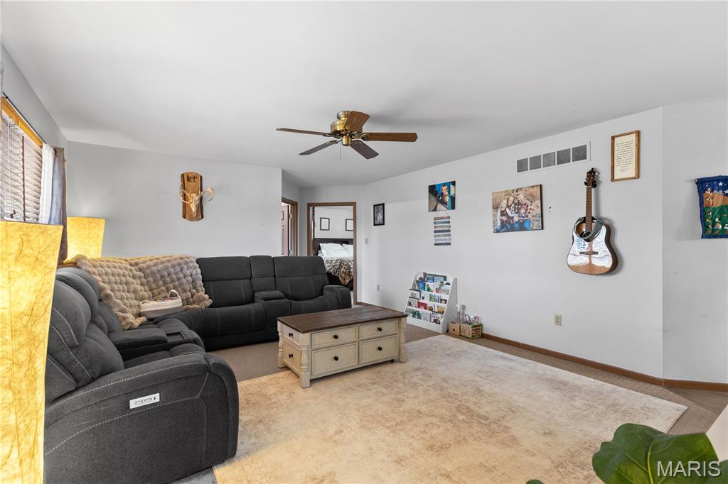 346 Gouldman Road Montgomery City, MO 63361 - Photo 5 of 29