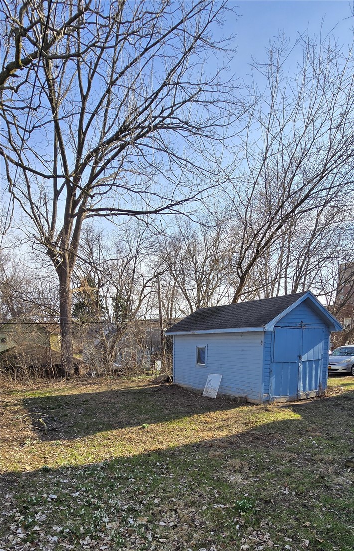 30 Terrace Park Rochester, NY 14619 - Photo 2 of 9