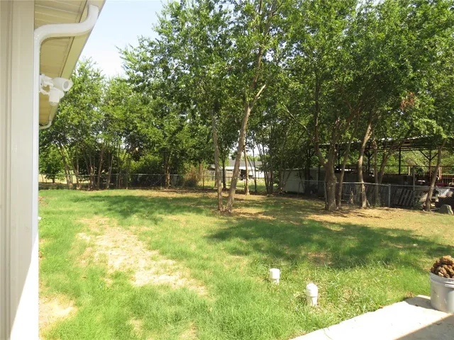 $2,200 | 3316 Darby Lane, Denton, TX 76207