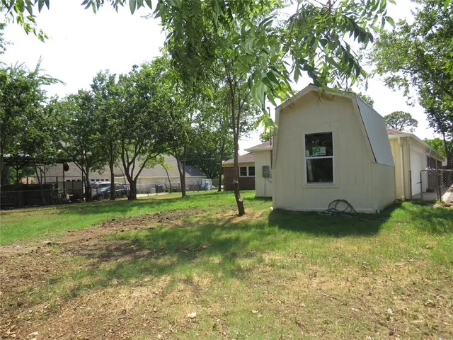 $2,200 | 3316 Darby Lane, Denton, TX 76207