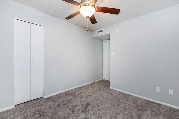 $800 | 7201 Wood Hollow Drive, Unit 322, Austin, TX 78731