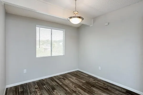 $800 | 7201 Wood Hollow Drive, Unit 322, Austin, TX 78731